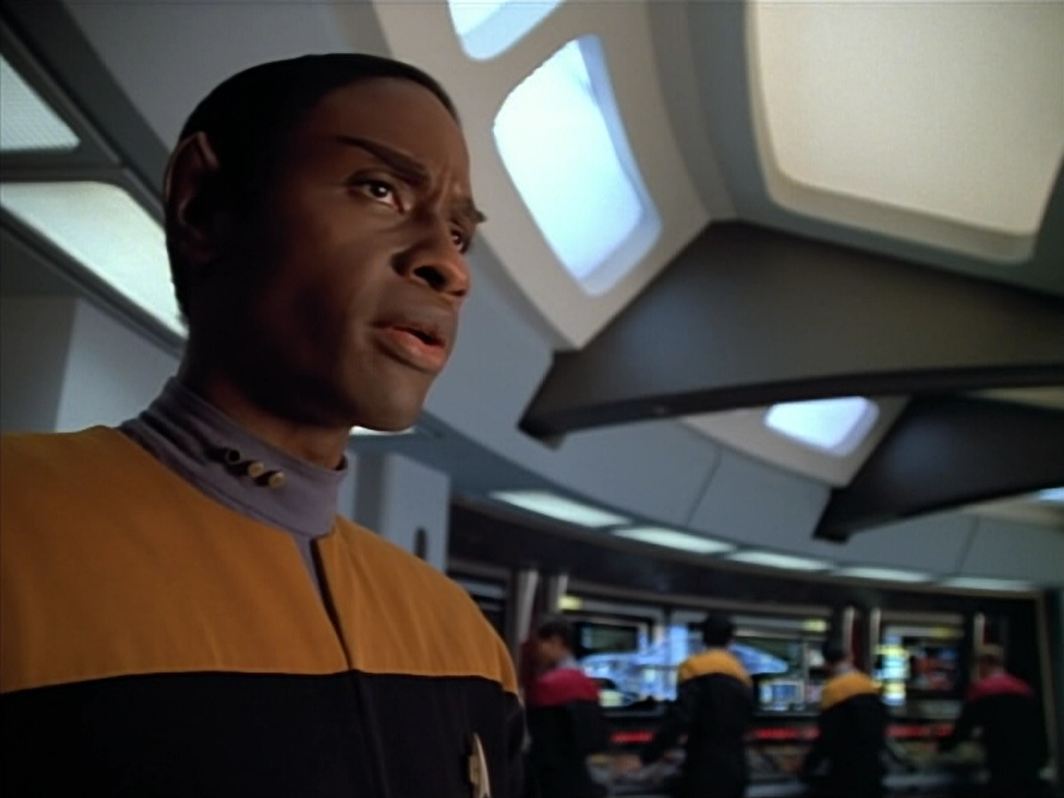 extant_StarTrek_VOY_4x07-ScientificMethod_03692.jpg
