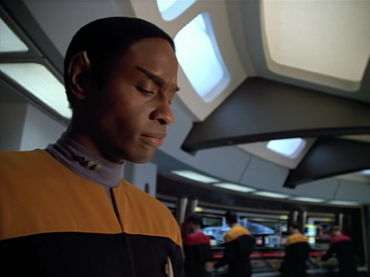 extant_StarTrek_VOY_4x07-ScientificMethod_03711.jpg