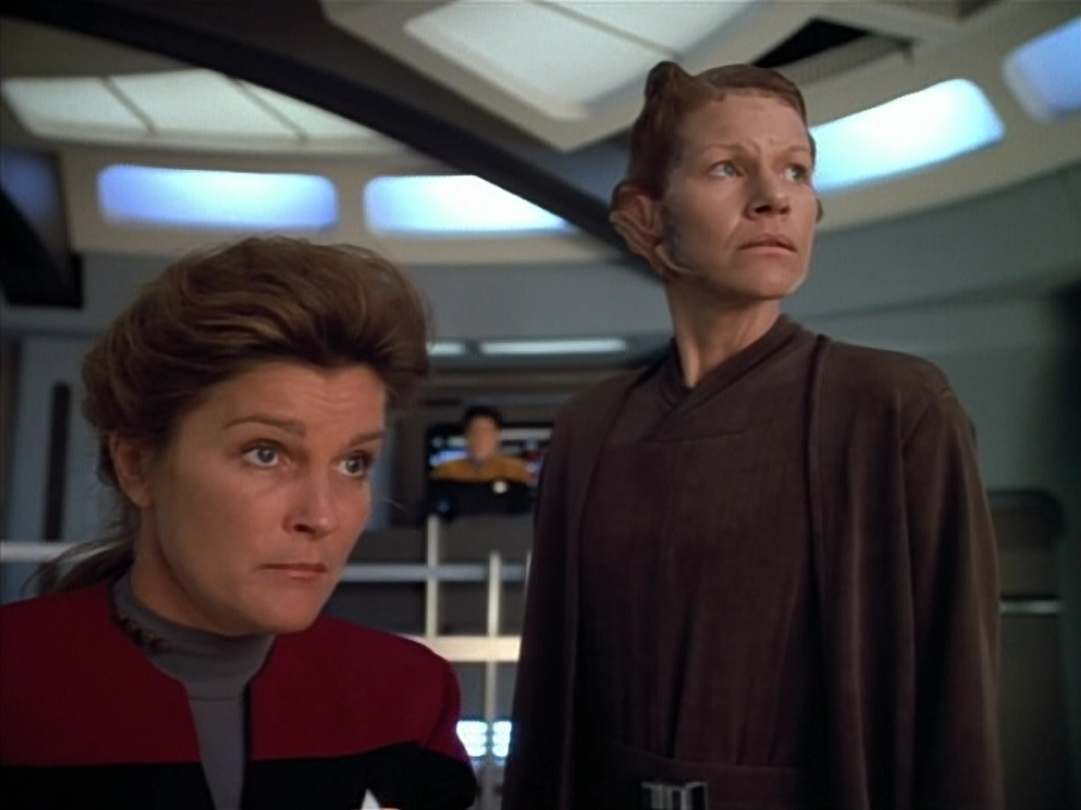extant_StarTrek_VOY_4x07-ScientificMethod_03763.jpg
