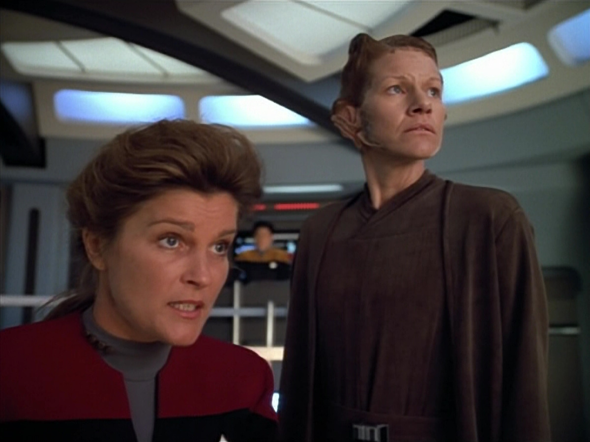 extant_StarTrek_VOY_4x07-ScientificMethod_03764.jpg