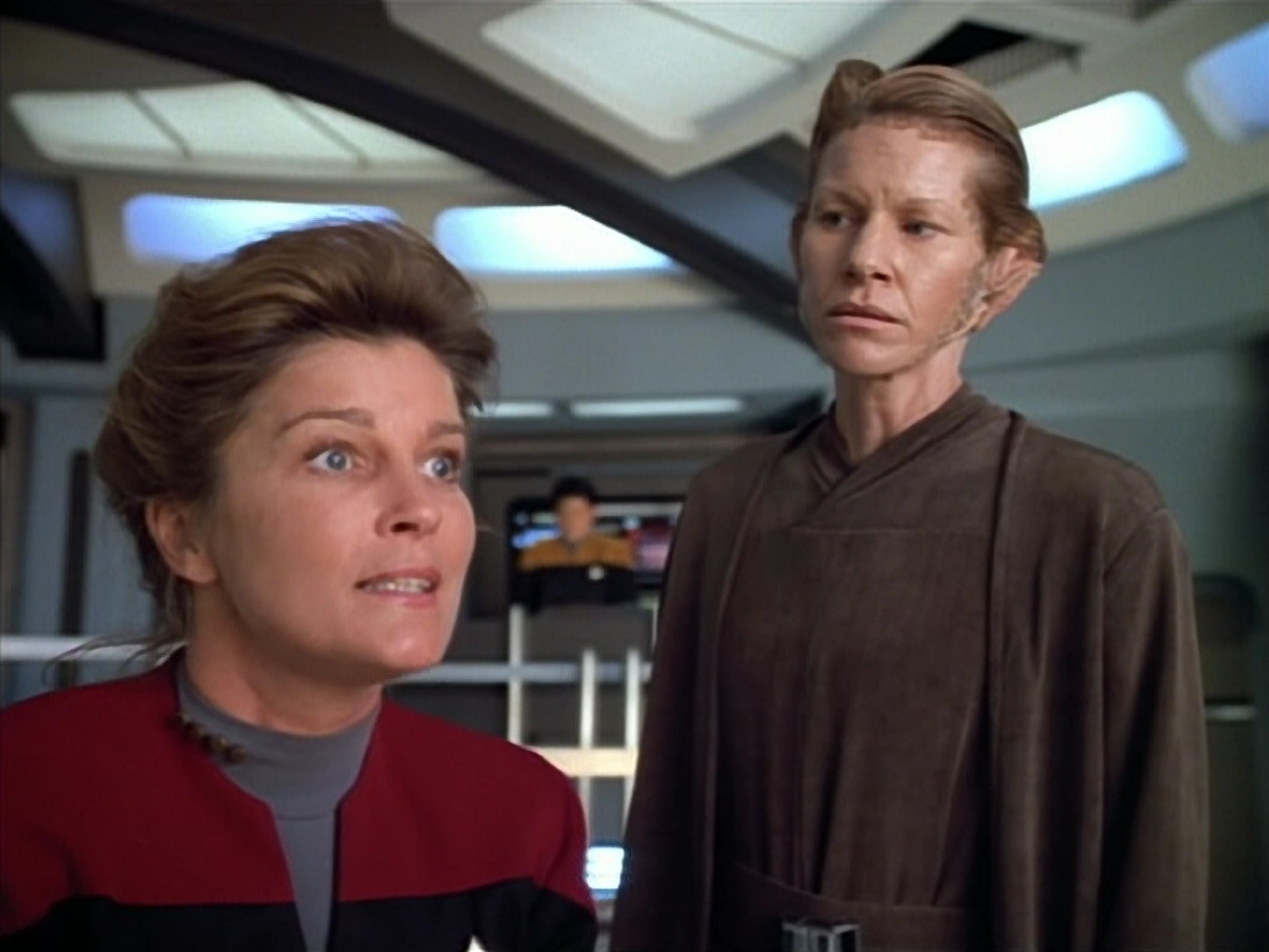extant_StarTrek_VOY_4x07-ScientificMethod_03779.jpg