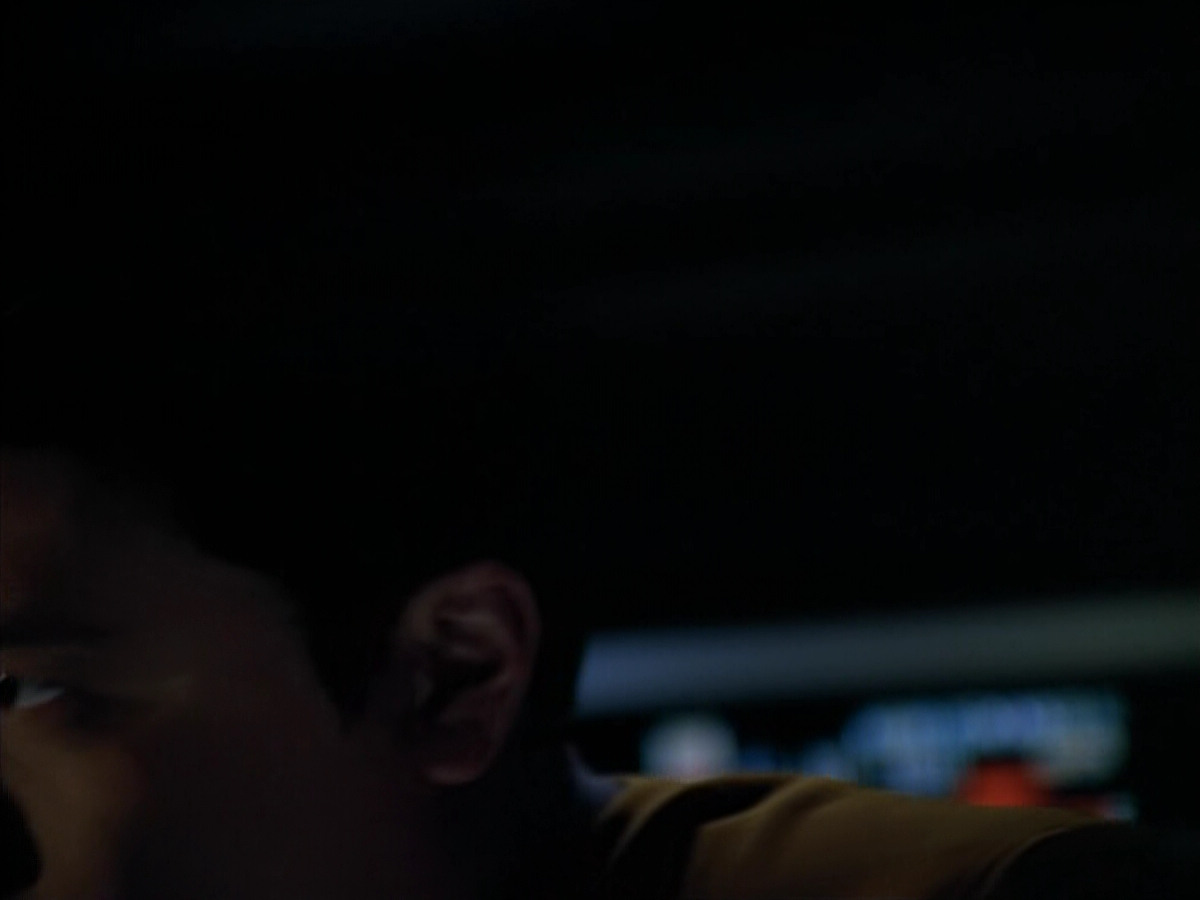 extant_StarTrek_VOY_4x07-ScientificMethod_03945.jpg