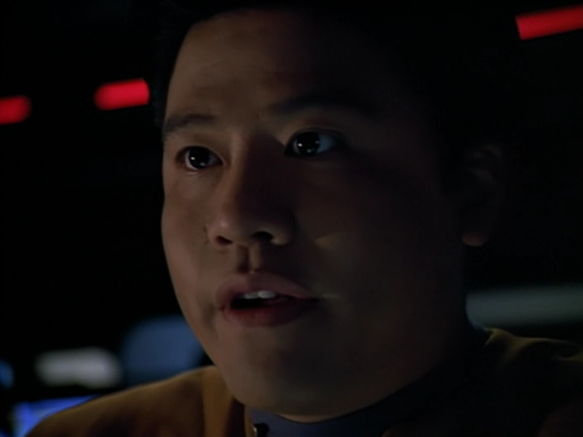 extant_StarTrek_VOY_4x07-ScientificMethod_03952.jpg