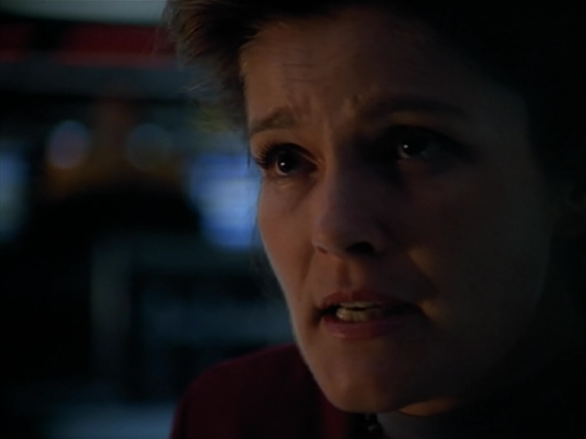 extant_StarTrek_VOY_4x07-ScientificMethod_03955.jpg