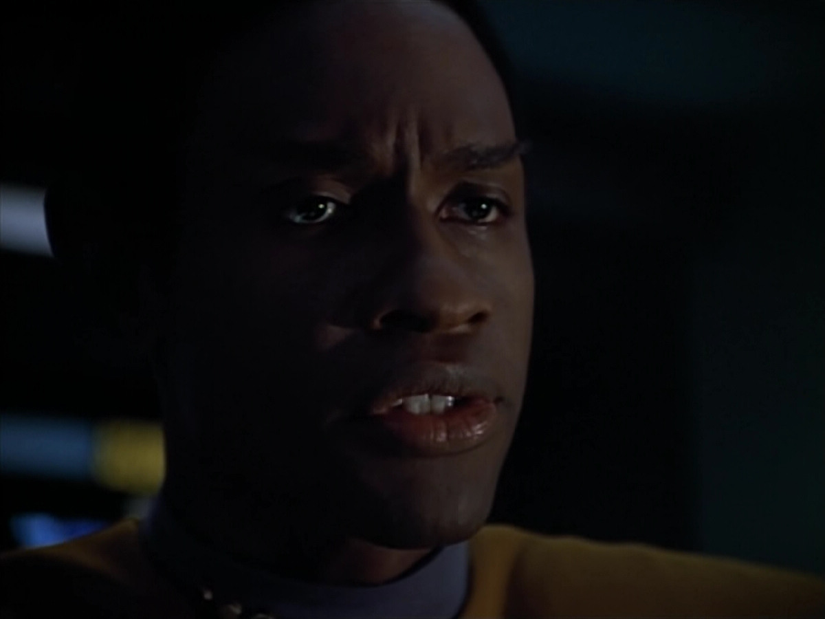 extant_StarTrek_VOY_4x07-ScientificMethod_03964.jpg