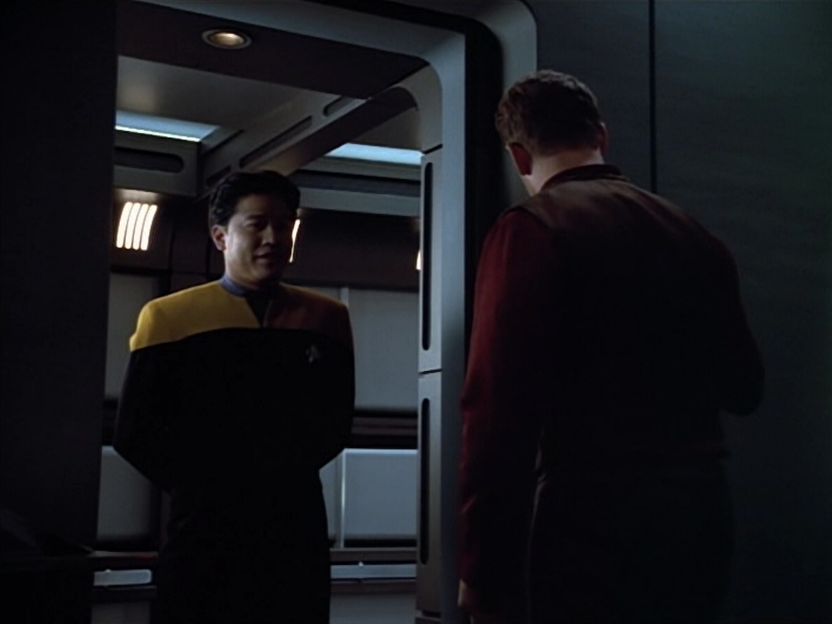 extant_StarTrek_VOY_4x07-ScientificMethod_04139.jpg