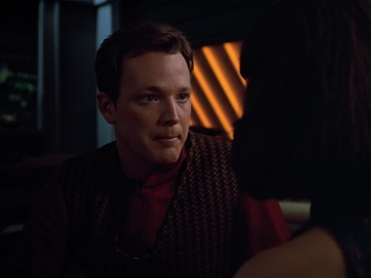 extant_StarTrek_VOY_4x07-ScientificMethod_04226.jpg