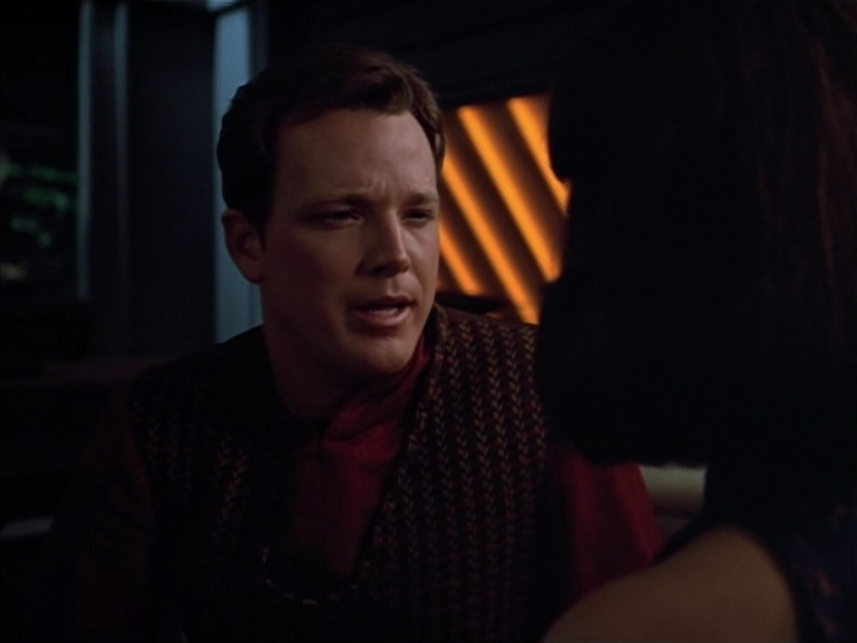 extant_StarTrek_VOY_4x07-ScientificMethod_04236.jpg