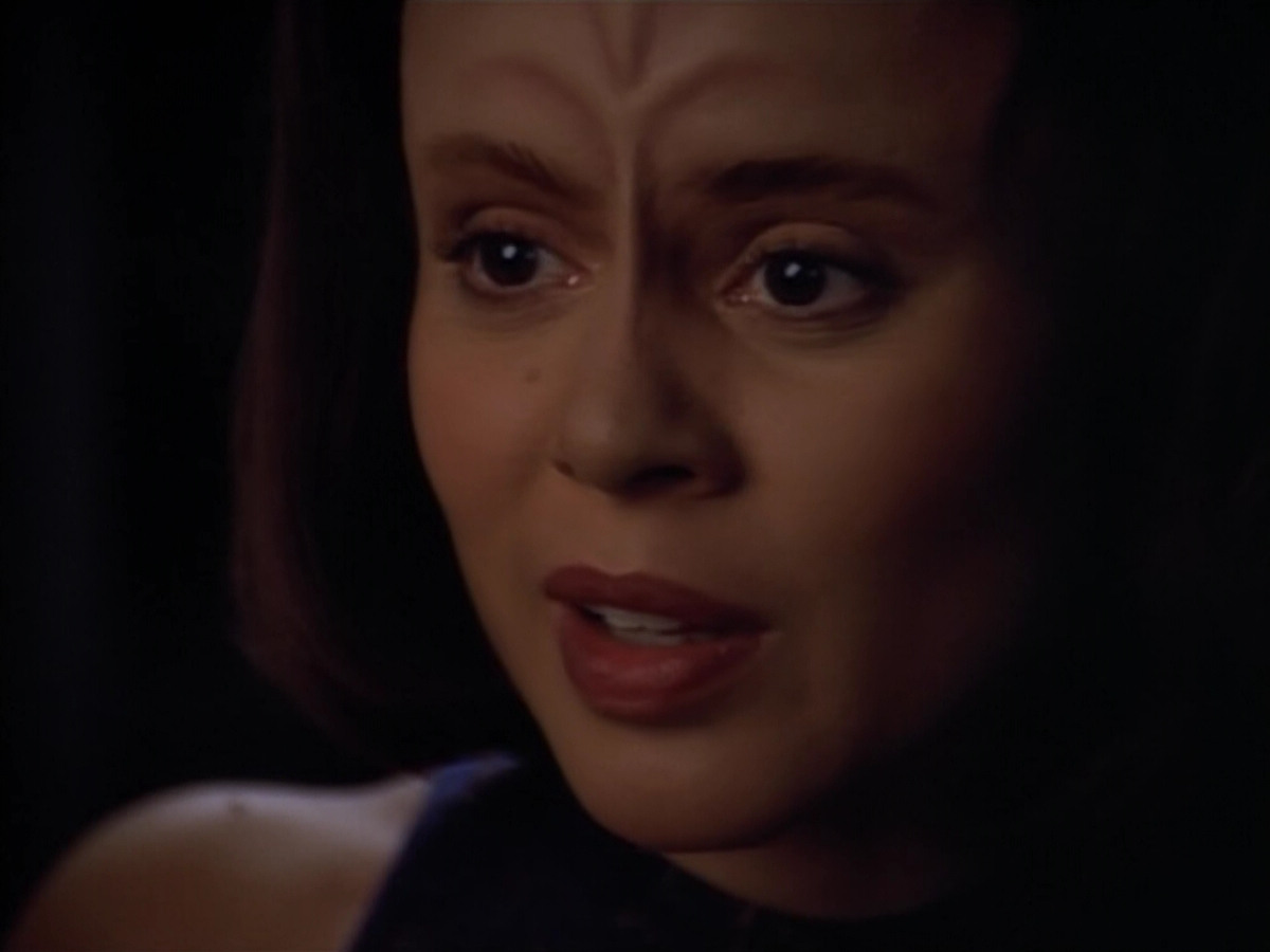 extant_StarTrek_VOY_4x07-ScientificMethod_04244.jpg