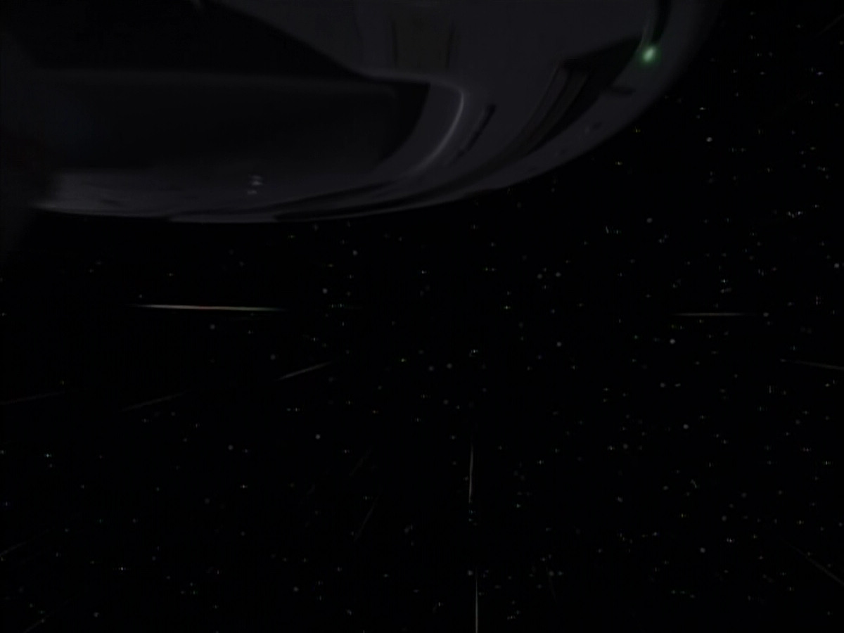 extant_StarTrek_VOY_4x07-ScientificMethod_04321.jpg