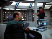 Filename=extant_StarTrek_VOY_4x07-ScientificMethod_00207.jpg
Filesize=185KiB
Dimensions=1200x900
Date added=Aug 20, 2019 extant_StarTrek_VOY_4x07-ScientificMethod_00207.jpg