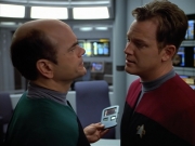 Filename=extant_StarTrek_VOY_4x07-ScientificMethod_00249.jpg
Filesize=161KiB
Dimensions=1200x900
Date added=Aug 20, 2019 extant_StarTrek_VOY_4x07-ScientificMethod_00249.jpg