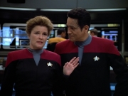 Filename=extant_StarTrek_VOY_4x07-ScientificMethod_00758.jpg
Filesize=151KiB
Dimensions=1200x900
Date added=Aug 20, 2019 extant_StarTrek_VOY_4x07-ScientificMethod_00758.jpg