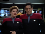 Filename=extant_StarTrek_VOY_4x07-ScientificMethod_00763.jpg
Filesize=152KiB
Dimensions=1200x900
Date added=Aug 20, 2019 extant_StarTrek_VOY_4x07-ScientificMethod_00763.jpg