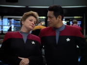 Filename=extant_StarTrek_VOY_4x07-ScientificMethod_00766.jpg
Filesize=148KiB
Dimensions=1200x900
Date added=Aug 20, 2019 extant_StarTrek_VOY_4x07-ScientificMethod_00766.jpg