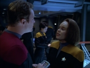 extant_StarTrek_VOY_4x07-ScientificMethod_00802.jpg