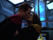 extant_StarTrek_VOY_4x07-ScientificMethod_00820.jpg