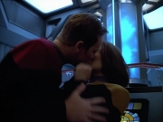 extant_StarTrek_VOY_4x07-ScientificMethod_00821.jpg