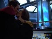 extant_StarTrek_VOY_4x07-ScientificMethod_00829.jpg