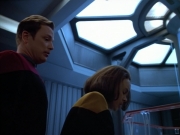 extant_StarTrek_VOY_4x07-ScientificMethod_00882.jpg
