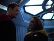 Filename=extant_StarTrek_VOY_4x07-ScientificMethod_00886.jpg
Filesize=149KiB
Dimensions=1200x900
Date added=Aug 20, 2019 extant_StarTrek_VOY_4x07-ScientificMethod_00886.jpg