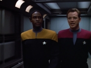 Filename=extant_StarTrek_VOY_4x07-ScientificMethod_00906.jpg
Filesize=126KiB
Dimensions=1200x900
Date added=Aug 20, 2019 extant_StarTrek_VOY_4x07-ScientificMethod_00906.jpg