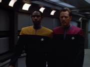 Filename=extant_StarTrek_VOY_4x07-ScientificMethod_00909.jpg
Filesize=119KiB
Dimensions=1200x900
Date added=Aug 20, 2019 extant_StarTrek_VOY_4x07-ScientificMethod_00909.jpg