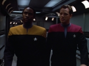 Filename=extant_StarTrek_VOY_4x07-ScientificMethod_00922.jpg
Filesize=131KiB
Dimensions=1200x900
Date added=Aug 20, 2019 extant_StarTrek_VOY_4x07-ScientificMethod_00922.jpg