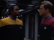 Filename=extant_StarTrek_VOY_4x07-ScientificMethod_00932.jpg
Filesize=125KiB
Dimensions=1200x900
Date added=Aug 20, 2019 extant_StarTrek_VOY_4x07-ScientificMethod_00932.jpg