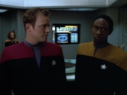 Filename=extant_StarTrek_VOY_4x07-ScientificMethod_01129.jpg
Filesize=128KiB
Dimensions=1200x900
Date added=Aug 20, 2019 extant_StarTrek_VOY_4x07-ScientificMethod_01129.jpg