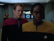 Filename=extant_StarTrek_VOY_4x07-ScientificMethod_01130.jpg
Filesize=130KiB
Dimensions=1200x900
Date added=Aug 20, 2019 extant_StarTrek_VOY_4x07-ScientificMethod_01130.jpg