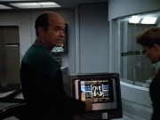 Filename=extant_StarTrek_VOY_4x07-ScientificMethod_01345.jpg
Filesize=149KiB
Dimensions=1200x900
Date added=Aug 20, 2019 extant_StarTrek_VOY_4x07-ScientificMethod_01345.jpg