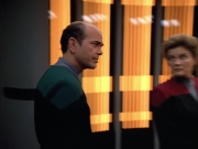 Filename=extant_StarTrek_VOY_4x07-ScientificMethod_01393.jpg
Filesize=161KiB
Dimensions=1200x900
Date added=Aug 20, 2019 extant_StarTrek_VOY_4x07-ScientificMethod_01393.jpg