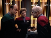 Filename=extant_StarTrek_VOY_4x07-ScientificMethod_01408.jpg
Filesize=217KiB
Dimensions=1200x900
Date added=Aug 20, 2019 extant_StarTrek_VOY_4x07-ScientificMethod_01408.jpg