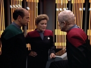 Filename=extant_StarTrek_VOY_4x07-ScientificMethod_01411.jpg
Filesize=209KiB
Dimensions=1200x900
Date added=Aug 20, 2019 extant_StarTrek_VOY_4x07-ScientificMethod_01411.jpg