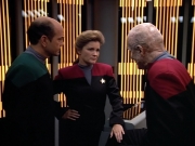 Filename=extant_StarTrek_VOY_4x07-ScientificMethod_01414.jpg
Filesize=207KiB
Dimensions=1200x900
Date added=Aug 20, 2019 extant_StarTrek_VOY_4x07-ScientificMethod_01414.jpg