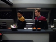 Filename=extant_StarTrek_VOY_4x07-ScientificMethod_01452.jpg
Filesize=144KiB
Dimensions=1200x900
Date added=Aug 20, 2019 extant_StarTrek_VOY_4x07-ScientificMethod_01452.jpg