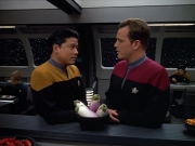 Filename=extant_StarTrek_VOY_4x07-ScientificMethod_01462.jpg
Filesize=161KiB
Dimensions=1200x900
Date added=Aug 20, 2019 extant_StarTrek_VOY_4x07-ScientificMethod_01462.jpg