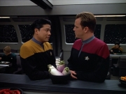 Filename=extant_StarTrek_VOY_4x07-ScientificMethod_01463.jpg
Filesize=165KiB
Dimensions=1200x900
Date added=Aug 20, 2019 extant_StarTrek_VOY_4x07-ScientificMethod_01463.jpg