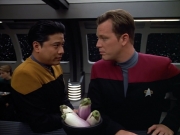 Filename=extant_StarTrek_VOY_4x07-ScientificMethod_01499.jpg
Filesize=147KiB
Dimensions=1200x900
Date added=Aug 20, 2019 extant_StarTrek_VOY_4x07-ScientificMethod_01499.jpg