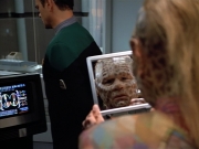 extant_StarTrek_VOY_4x07-ScientificMethod_01538.jpg