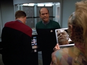 extant_StarTrek_VOY_4x07-ScientificMethod_01543.jpg