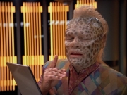 extant_StarTrek_VOY_4x07-ScientificMethod_01580.jpg