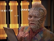 extant_StarTrek_VOY_4x07-ScientificMethod_01582.jpg