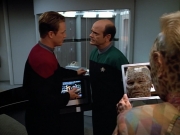 Filename=extant_StarTrek_VOY_4x07-ScientificMethod_01615.jpg
Filesize=161KiB
Dimensions=1200x900
Date added=Aug 20, 2019 extant_StarTrek_VOY_4x07-ScientificMethod_01615.jpg