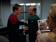 Filename=extant_StarTrek_VOY_4x07-ScientificMethod_01616.jpg
Filesize=166KiB
Dimensions=1200x900
Date added=Aug 20, 2019 extant_StarTrek_VOY_4x07-ScientificMethod_01616.jpg