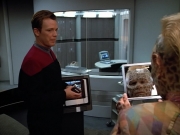 extant_StarTrek_VOY_4x07-ScientificMethod_01631.jpg