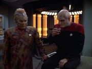 Filename=extant_StarTrek_VOY_4x07-ScientificMethod_01678.jpg
Filesize=172KiB
Dimensions=1200x900
Date added=Aug 20, 2019 extant_StarTrek_VOY_4x07-ScientificMethod_01678.jpg