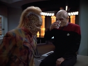 Filename=extant_StarTrek_VOY_4x07-ScientificMethod_01682.jpg
Filesize=153KiB
Dimensions=1200x900
Date added=Aug 20, 2019 extant_StarTrek_VOY_4x07-ScientificMethod_01682.jpg