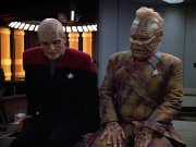 extant_StarTrek_VOY_4x07-ScientificMethod_01697.jpg